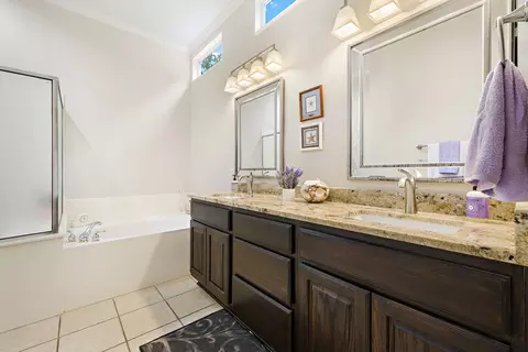 Bath - 111 Elderberry St, Georgetown, TX 78633 photo 1 of 3