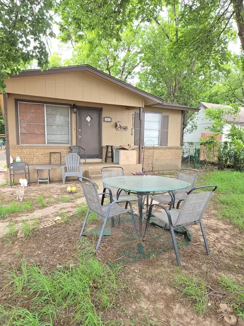 714 S C M Allen Pkwy, San Marcos, TX 78666