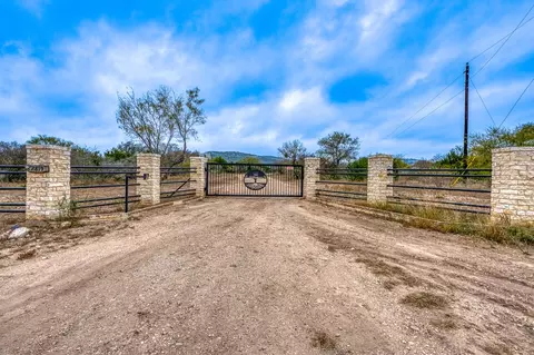 Undisclosed, Uvalde, TX 78801 photo 7