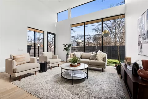 44 Chicon St #1, Austin, TX 78702