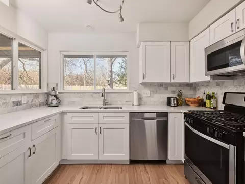 Kitchen - 2008 Lear Ln, Austin, TX 78745 photo 1 of 5