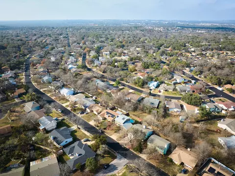 View/Area - 2008 Lear Ln, Austin, TX 78745 photo 4 of 4