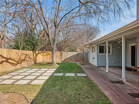 Exterior - 2008 Lear Ln, Austin, TX 78745 photo 4 of 5