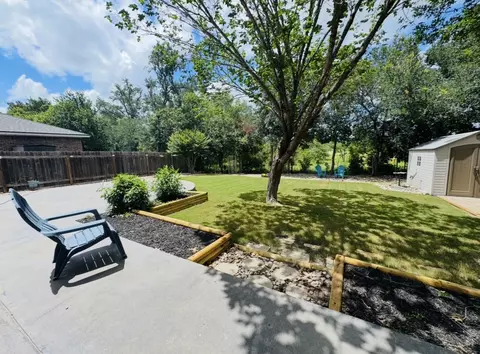 Exterior - 17821 Floribundas, Elgin, TX 78621 photo 9 of 10
