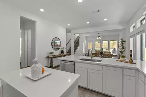 229 Bluff Creek Ln, Georgetown, TX 78628