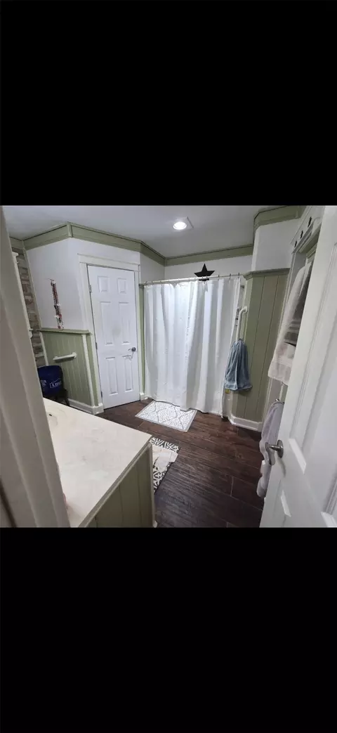 Bath - 1601 E Messick Loop, Round Rock, TX 78681 photo 5 of 5