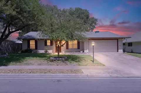 8602 Colonial Dr, Austin, TX 78758