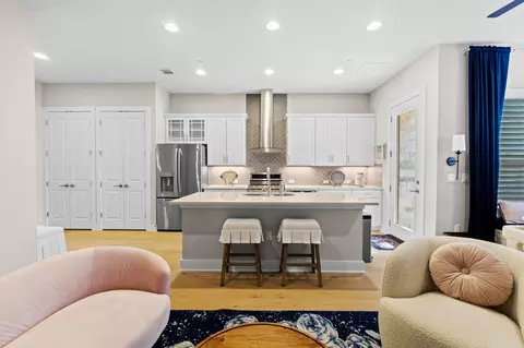 4323 Spicewood Springs Rd #6, Austin, TX 78759