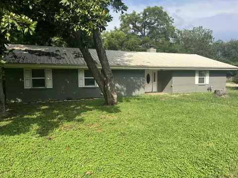 204 N Rockdale St, Lexington, TX 78947