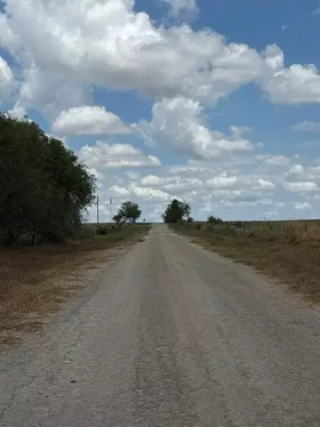1000 Baker Ranch Rd, Luling, TX 78648 photo 5