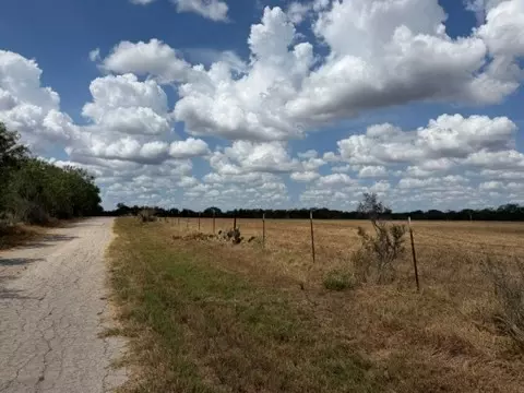 1000 Baker Ranch Rd, Luling, TX 78648 photo 23