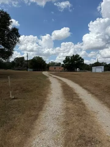 1000 Baker Ranch Rd, Luling, TX 78648 photo 19