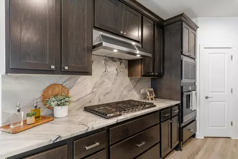 Kitchen - 1904 Varese Path, Leander, TX 78641 photo 4 of 4