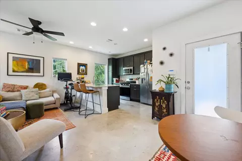 5006 Baker St #B, Austin, TX 78721
