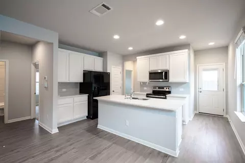 208 Kellys Heroes Way, Jarrell, TX 76537