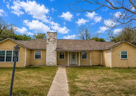 3951 Fm 970, Florence, TX 76527