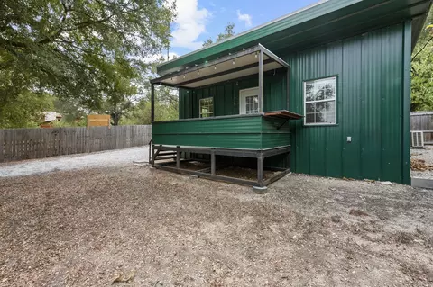 10614 Sunny Ln, Jonestown, TX 78645