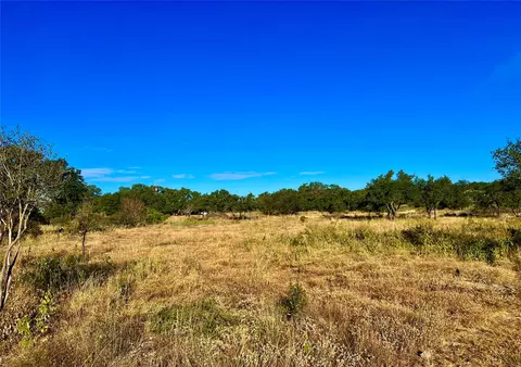724 Nomad Dr, Spicewood, TX 78669