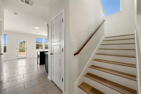 Entry Way - 104 Cates Cv, Elgin, TX 78621 photo 4 of 5