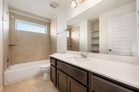 Bath - 104 Cates Cv, Elgin, TX 78621 photo 4 of 4