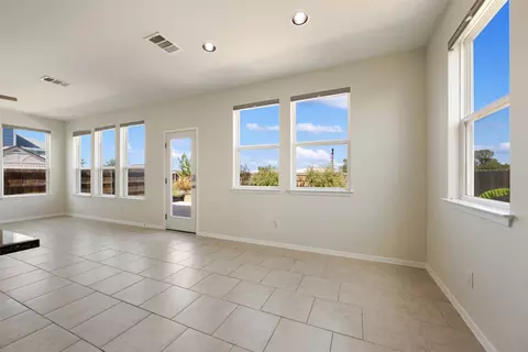 Living - 104 Cates Cv, Elgin, TX 78621 photo 2 of 5
