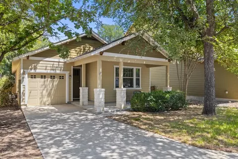 2420 Amur Dr, Austin, TX 78745