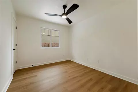 Bedroom - 3810 Leafield Dr, Austin, TX 78749 photo 3 of 5