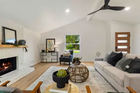 Living - 3810 Leafield Dr, Austin, TX 78749 photo 4 of 4