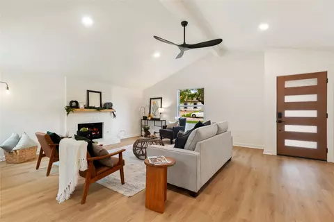 Living - 3810 Leafield Dr, Austin, TX 78749 photo 2 of 4