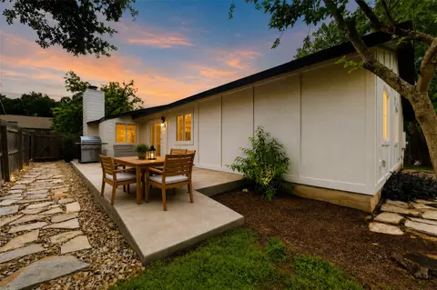 Exterior - 3810 Leafield Dr, Austin, TX 78749 photo 3 of 6