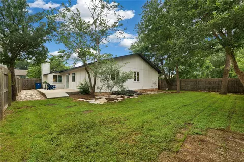 Exterior - 3810 Leafield Dr, Austin, TX 78749 photo 5 of 6