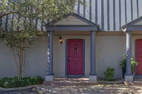 2500 Steck Ave #5, Austin, TX 78757