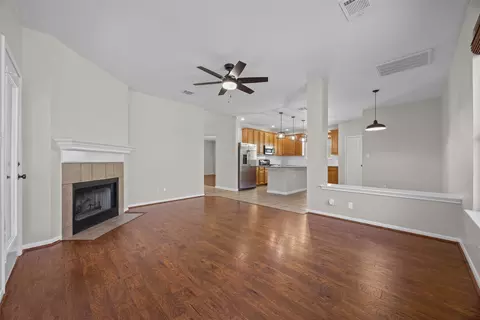 Living - 5881 Fergus, Kyle, TX 78640 photo 6 of 7
