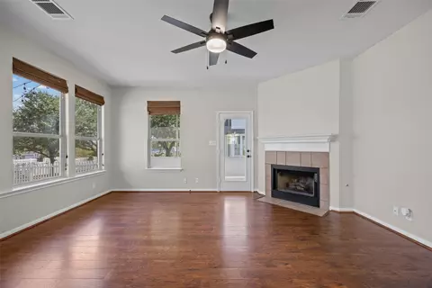 Living - 5881 Fergus, Kyle, TX 78640 photo 5 of 7