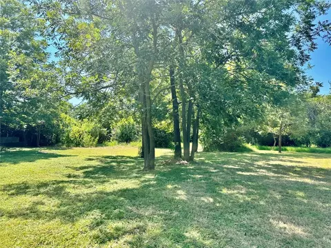 1009 S 18th St, Temple, TX 76501