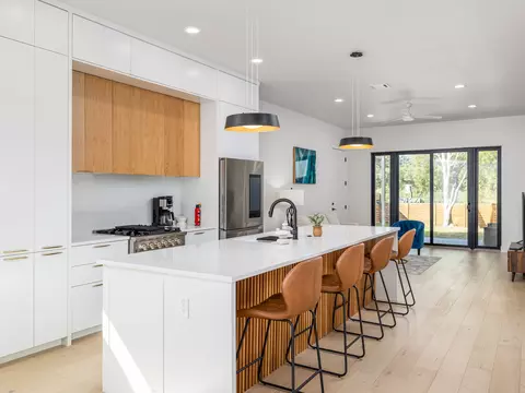 6620 Isabelle Dr #A, Austin, TX 78752