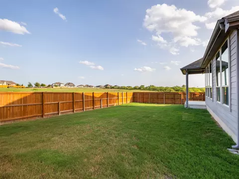 Exterior - 606 Spinnaker Loop, Kyle, TX 78640 photo 4 of 5