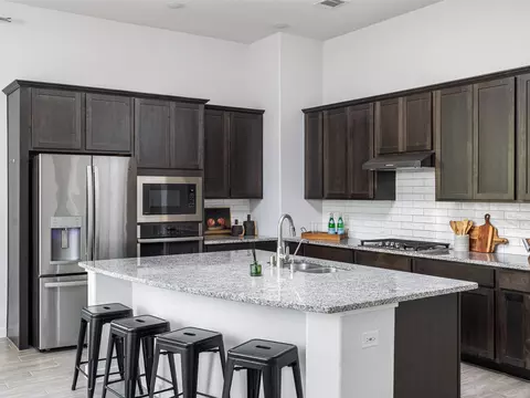 Kitchen - 606 Spinnaker Loop, Kyle, TX 78640 photo 1 of 3