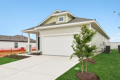 Exterior - 108 Bountiful Ln, Elgin, TX 78621 photo 3 of 6