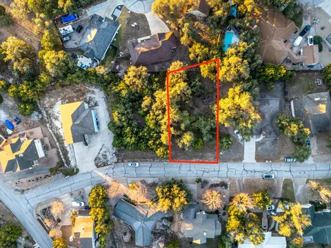 18813 Kelly Dr, Lago Vista, TX 78645