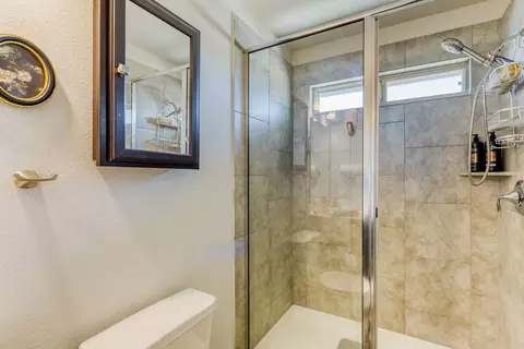 Bath - 2812 Seneca Path, Leander, TX 78641 photo 4 of 4