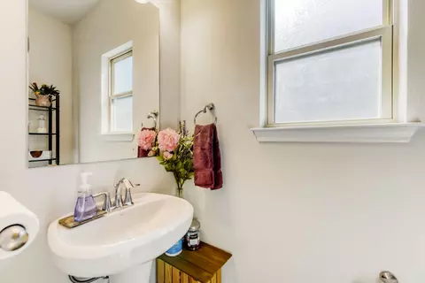 Bath - 2812 Seneca Path, Leander, TX 78641 photo 1 of 4