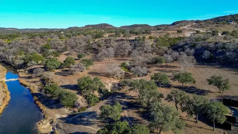 470 Blackbuck Trail Road Apt 46 47 Rd #46, 47, Pipe Creek, TX 78063