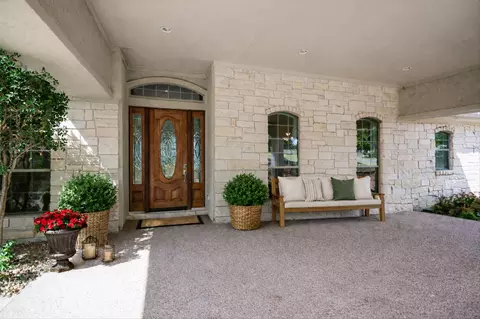 19620 Single Peak Cv, Spicewood, TX 78669
