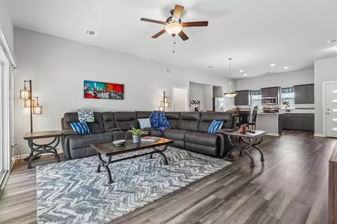 2701 Warren Cv, Lago Vista, TX 78645