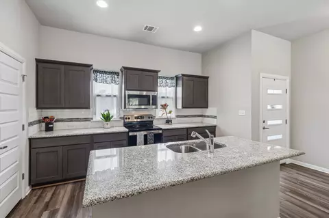 2701 Warren Cv, Lago Vista, TX 78645