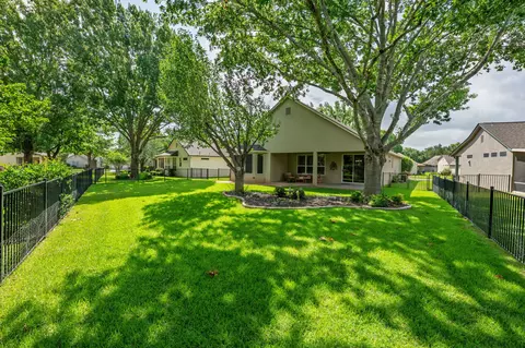 120 Beautybush Trl, Georgetown, TX 78633