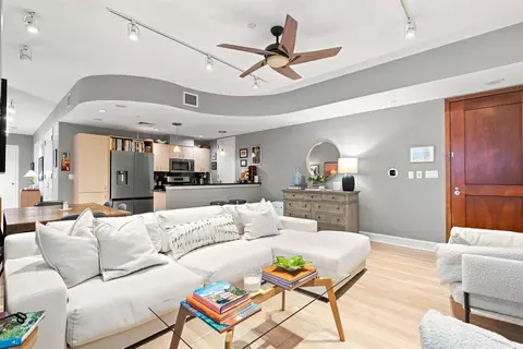 901 W 9th St #216, Austin, TX 78703