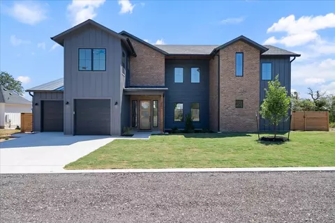 8609 Nina Ln, Jonestown, TX 78645