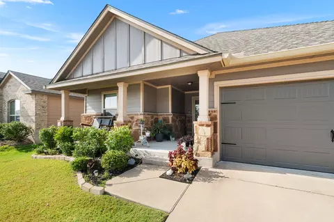 Exterior - 188 Beth Ann Loop, Taylor, TX 76574 photo 5 of 8